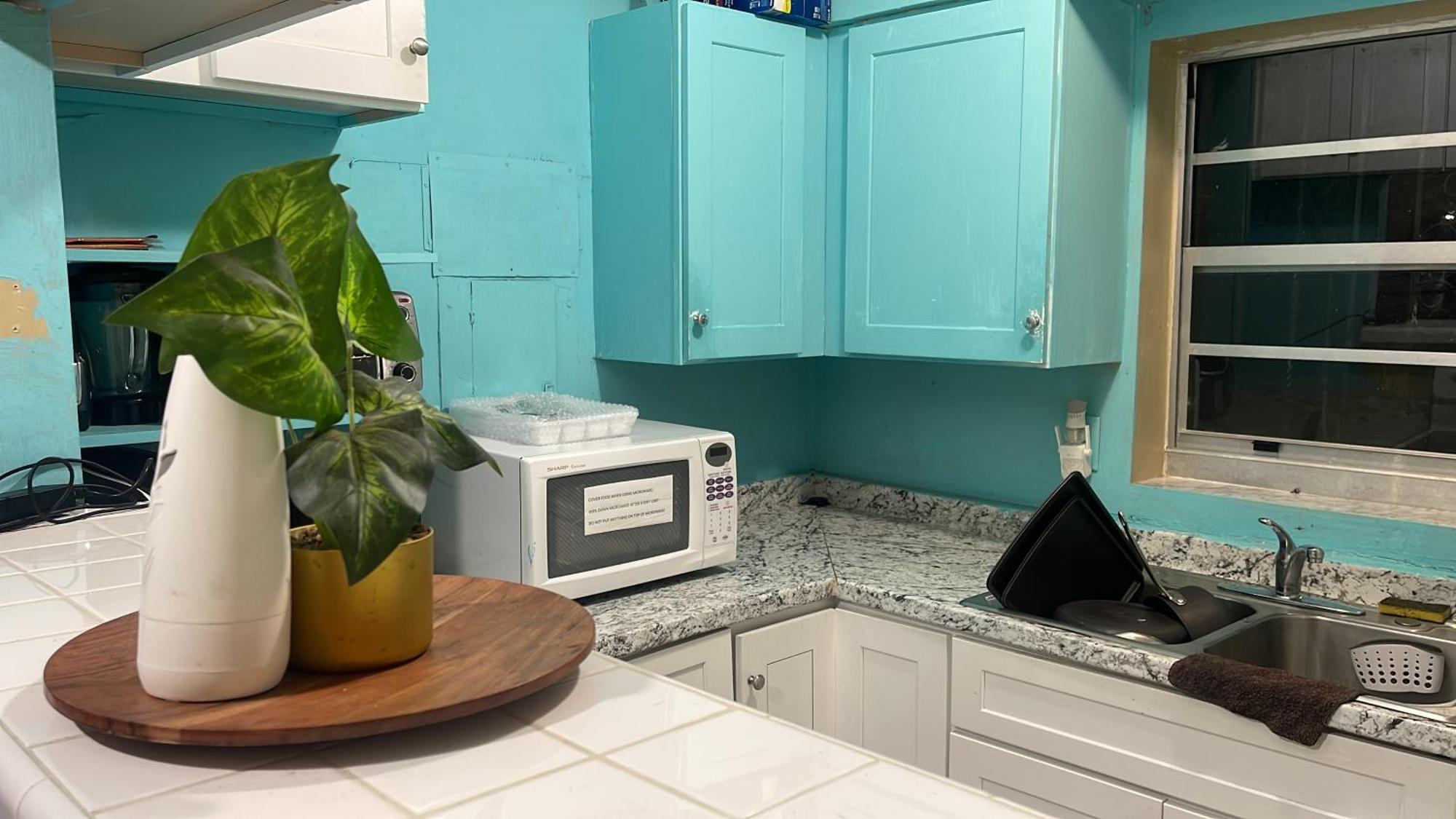 Miami Vibes "Hostel-Like" Shared Room 北迈阿密 外观 照片