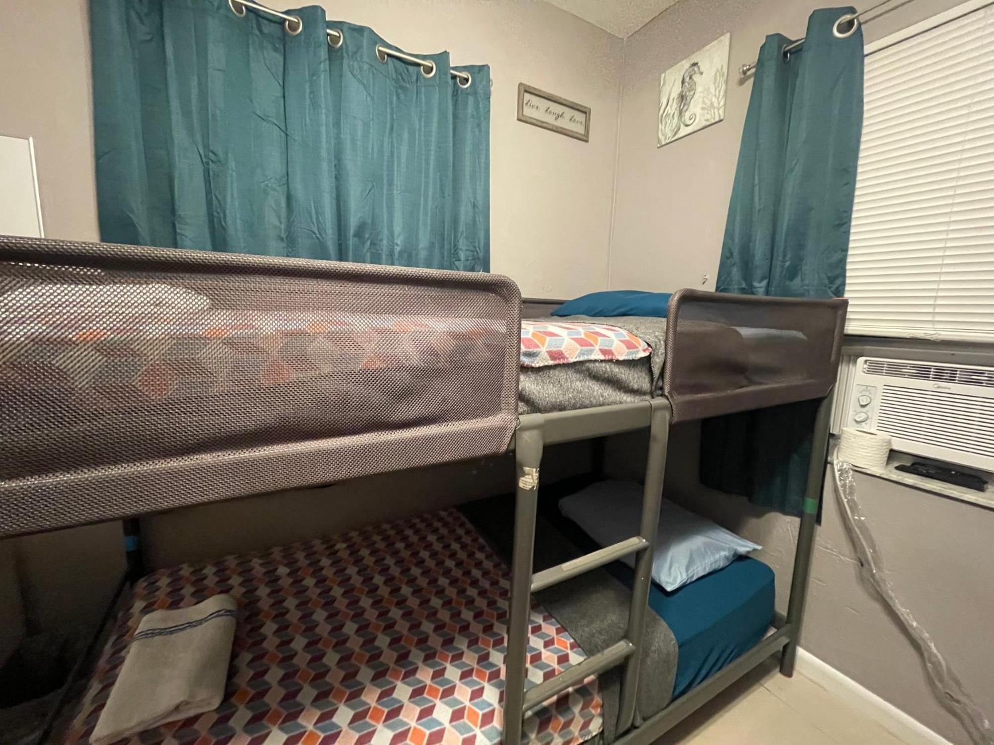 Miami Vibes "Hostel-Like" Shared Room 北迈阿密 外观 照片